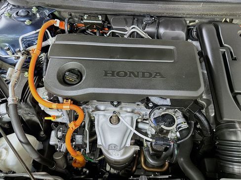 Used 2024 Honda Accord Touring image 9