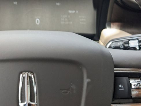 Certified 2023 Lincoln Nautilus Reserve w/ Equipment Group 202A image 29