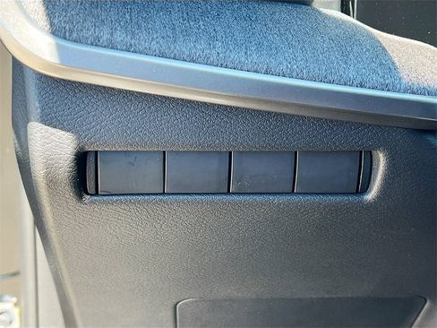 New 2025 Nissan Kicks SV image 10