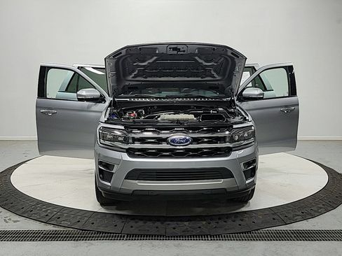 Used 2024 Ford Expedition Limited RWD image 11