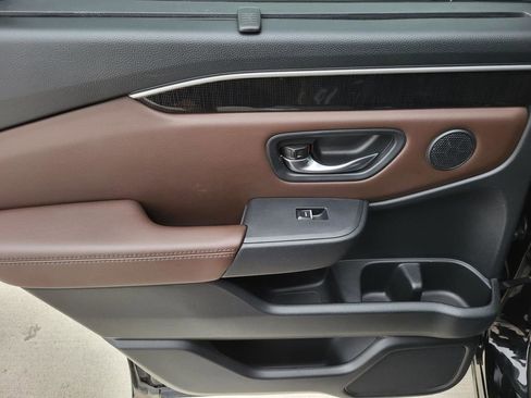 Used 2023 Honda Pilot Elite image 13