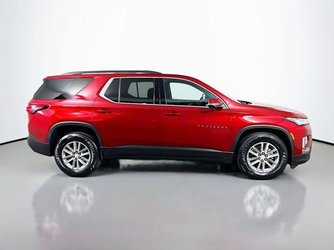 Used 2023 Chevrolet Traverse LT w/ Rear Camera Mirror Package AWD/4WD image 4