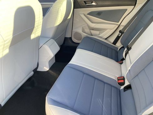 New 2026 Volkswagen Jetta SE FWD image 13