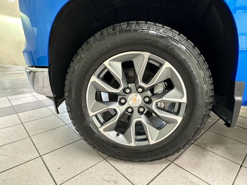 Certified 2026 Chevrolet Silverado 1500 LT AWD/4WD image 14