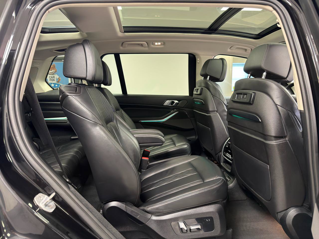 Used 2020 BMW X7 xDrive50i w/ Cold Weather Package AWD/4WD image 32