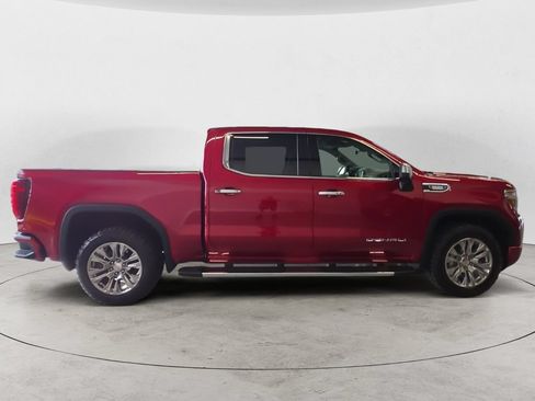 Certified 2021 GMC Sierra 1500 Denali w/ Technology Package AWD/4WD image 4