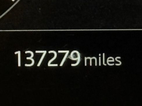 Used 2020 Land Rover Range Rover Sport HSE image 28