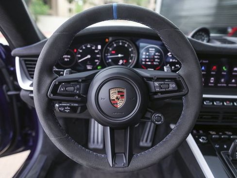 Used 2024 Porsche 911 Dakar image 31