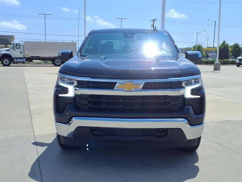 Used 2022 Chevrolet Silverado 1500 LT image 8