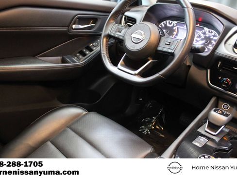 Used 2023 Nissan Rogue SV w/ SV Premium Package AWD/4WD image 10