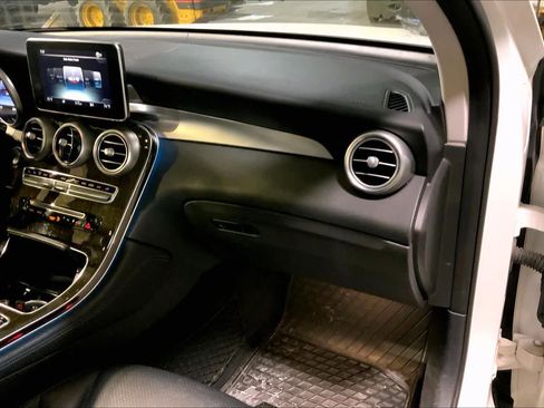 Used 2017 Mercedes-Benz GLC 300 GLC 300 image 18
