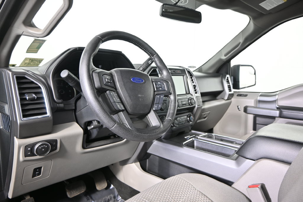 Used 2016 Ford F150 XLT w/ Equipment Group 302A Luxury AWD/4WD image 23