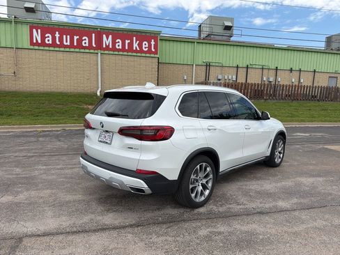 Used 2019 BMW X5 xDrive40i w/ Executive Package AWD/4WD image 3
