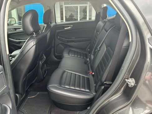 Used 2019 Ford Edge SEL w/ Equipment Group 201A image 15