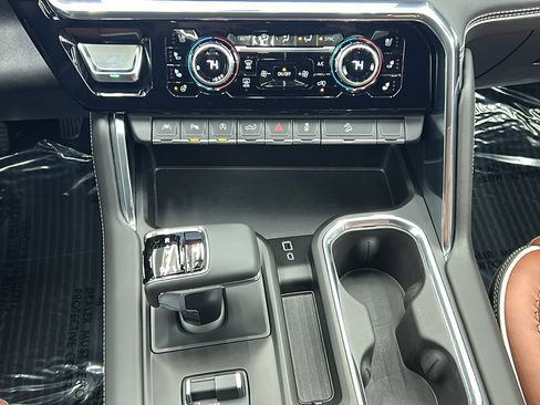 Used 2025 GMC Sierra 1500 Denali Ultimate image 24