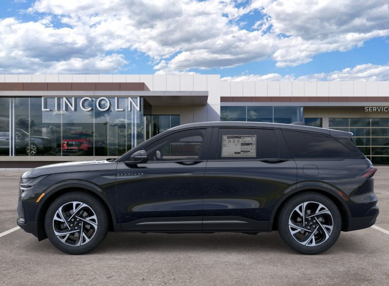 Used 2026 Lincoln Nautilus Premier w/ Jet Appearance Package AWD/4WD image 4