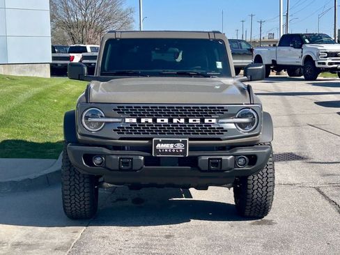 New 2026 Ford Bronco Badlands image 8
