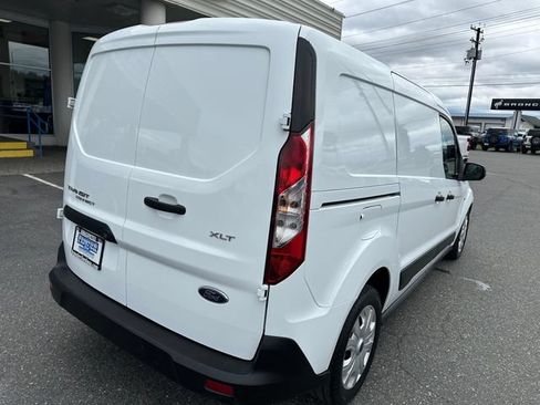 Used 2022 Ford Transit Connect XLT FWD image 2