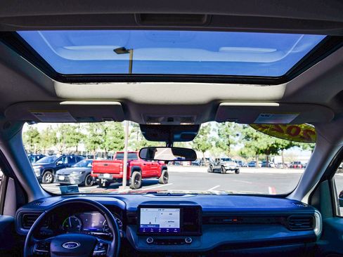 Used 2023 Ford Maverick Lariat w/ Lariat Luxury Package image 18