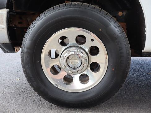 Used 2005 Ford F350 XL AWD/4WD image 38