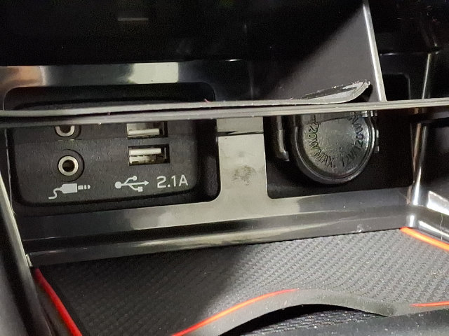 Used 2020 Subaru Forester Premium AWD/4WD image 25