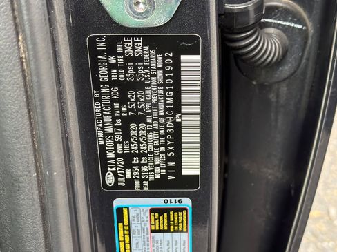 Used 2021 Kia Telluride EX w/ EX Premium Package image 42