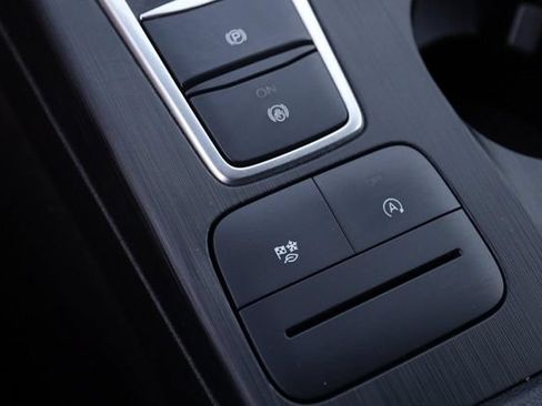 Certified 2025 Ford Escape Active FWD image 19