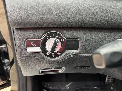 Used 2010 Mercedes-Benz CL 550 4MATIC image 19