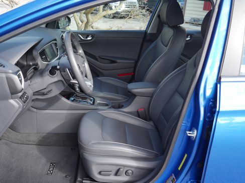 Used 2018 Hyundai Ioniq Limited w/ Limited Ultimate Package 03 image 3