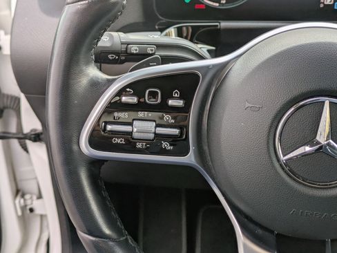 Certified 2023 Mercedes-Benz GLA 250 4MATIC image 18