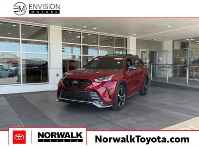 Certified 2021 Toyota Highlander XSE