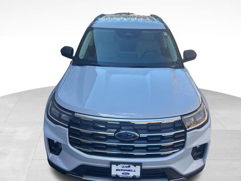 New 2026 Ford Explorer Active w/ Active Comfort Package image 9
