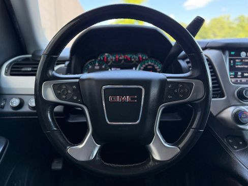 Used 2018 GMC Yukon XL SLT AWD/4WD image 25