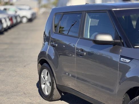 Used 2016 Kia Soul image 5