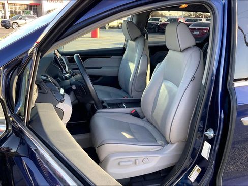 Used 2023 Honda Odyssey Elite image 8