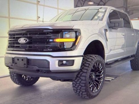 Used 2026 Ford F150 XLT w/ XLT Black Appearance Package image 2