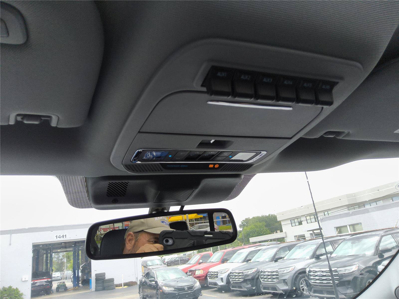 New 2026 Ford F250 Lariat w/ Black Appearance Package AWD/4WD image 36