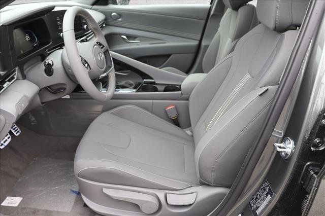 Certified 2026 Hyundai Elantra SEL Sport Premium FWD image 11