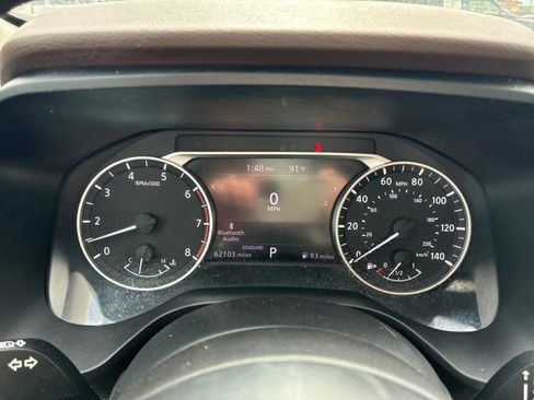 Used 2021 Nissan Rogue S FWD image 12