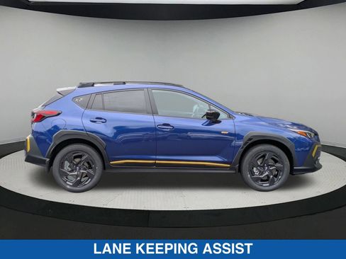 Used 2025 Subaru Crosstrek 2.5i Sport AWD/4WD image 2