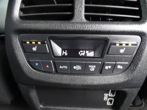 Used 2022 Honda Pilot Black Edition image 46