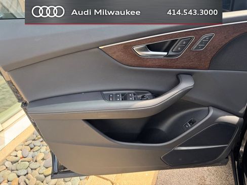 Used 2023 Audi Q8 Premium Plus w/ Premium Plus Package AWD/4WD image 7