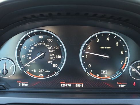 Used 2011 BMW 750i xDrive image 22