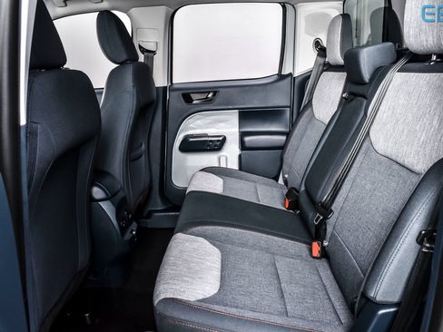 Used 2023 Ford Maverick XLT image 21