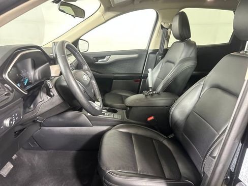 Used 2020 Ford Escape SEL image 11