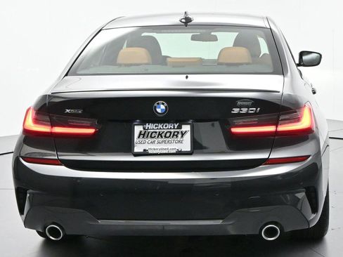 Used 2022 BMW 330i xDrive Sedan w/ M Sport Package AWD/4WD image 6