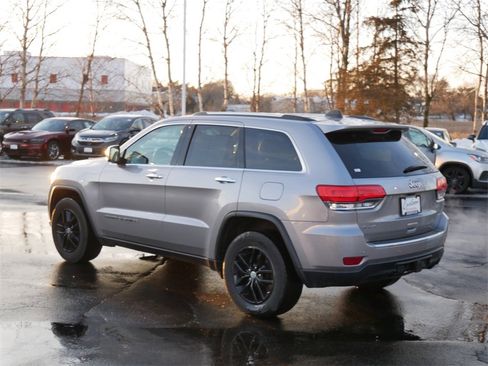 Used 2017 Jeep Grand Cherokee Limited w/ Trailer Tow Group IV image 10