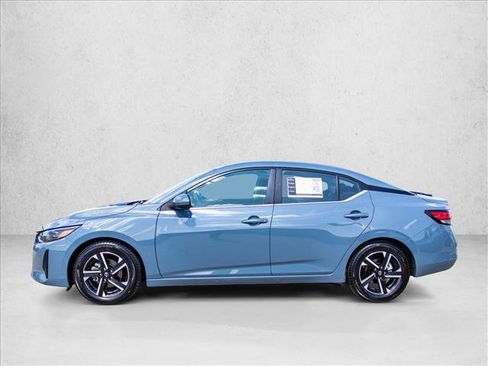 Used 2025 Nissan Sentra SV FWD image 8