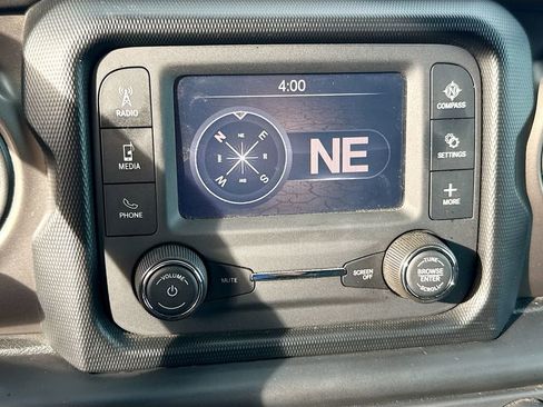 Used 2021 Jeep Wrangler Unlimited Sport image 14