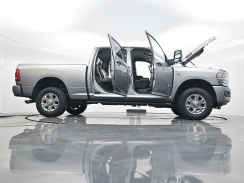 Used 2024 RAM 2500 Laramie image 43